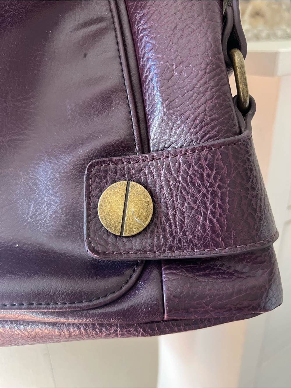 Women's Shoulder Bag in Deep Plum vegan - Picture 6 of 16
